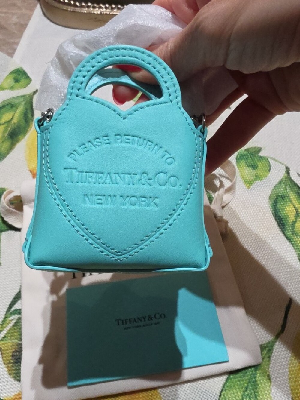 Tiffany & Co. Mini Heart Tote Charm in Tiffany Blue - Picture 5 of 8